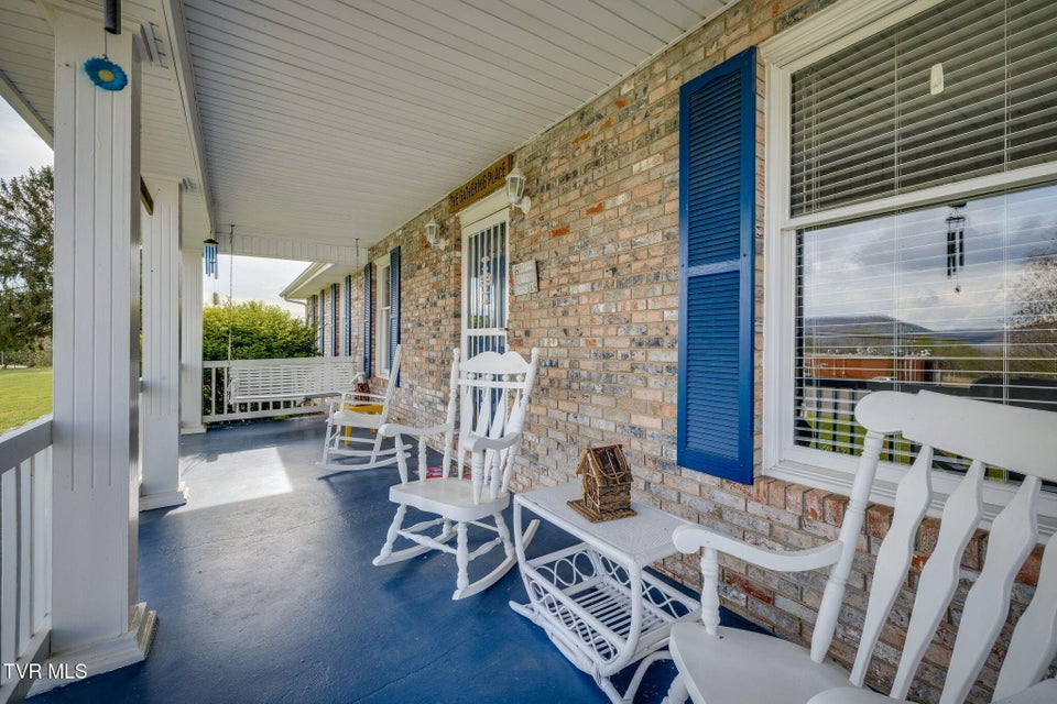 Photo #5: 445 Old Stage Road