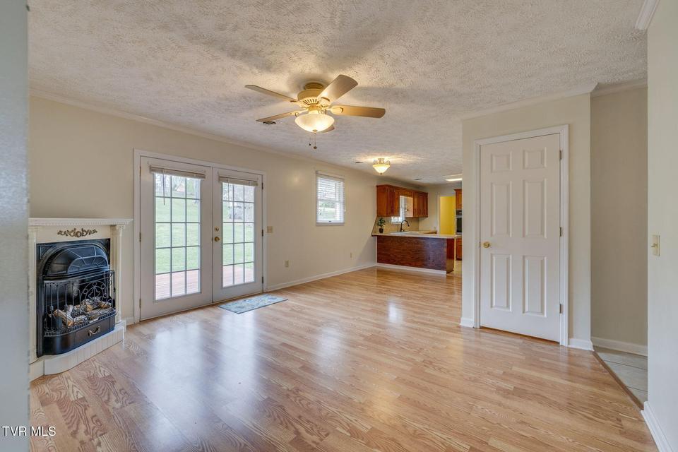 Photo #13: 445 Old Stage Road