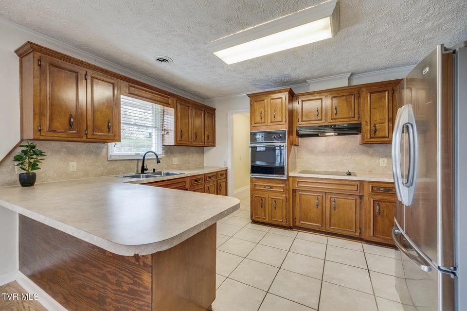 Photo #16: 445 Old Stage Road