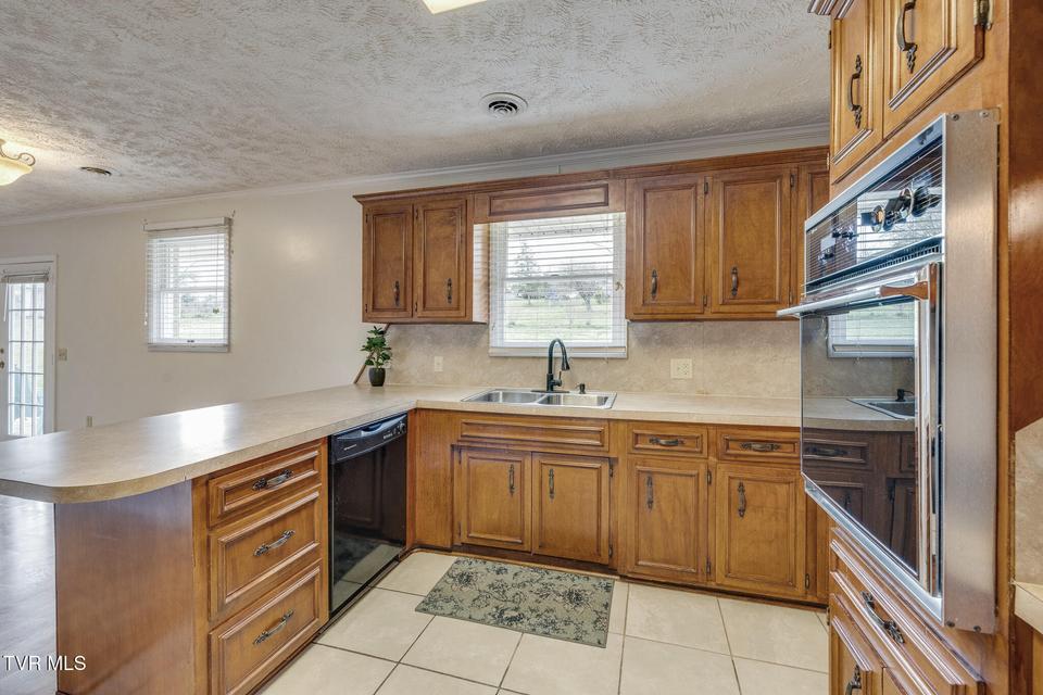 Photo #17: 445 Old Stage Road