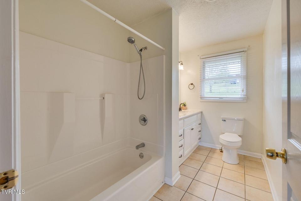 Photo #27: 445 Old Stage Road