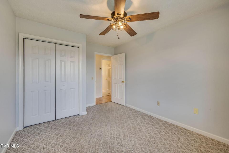 Photo #30: 445 Old Stage Road