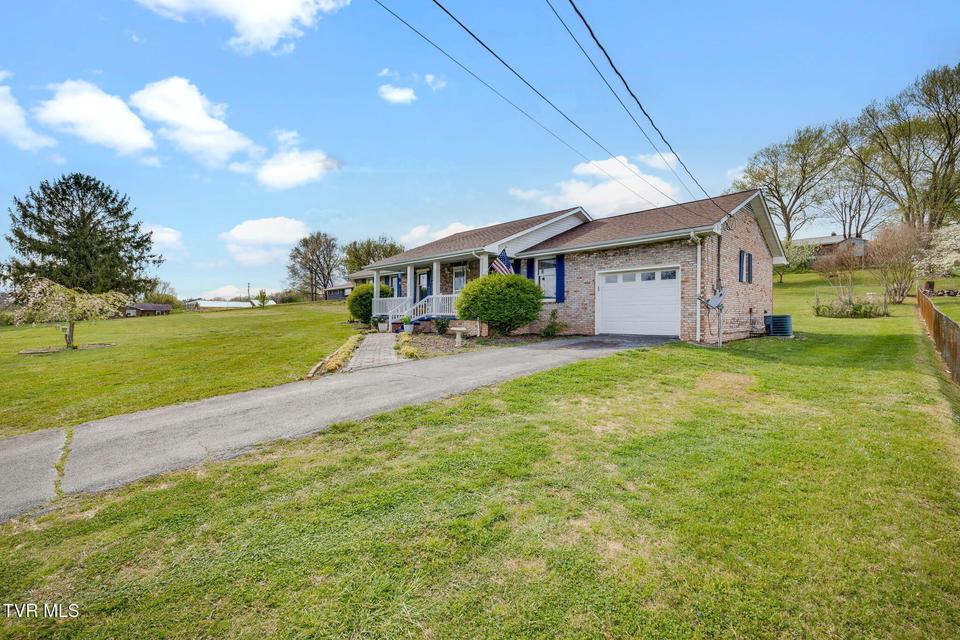 Photo #36: 445 Old Stage Road