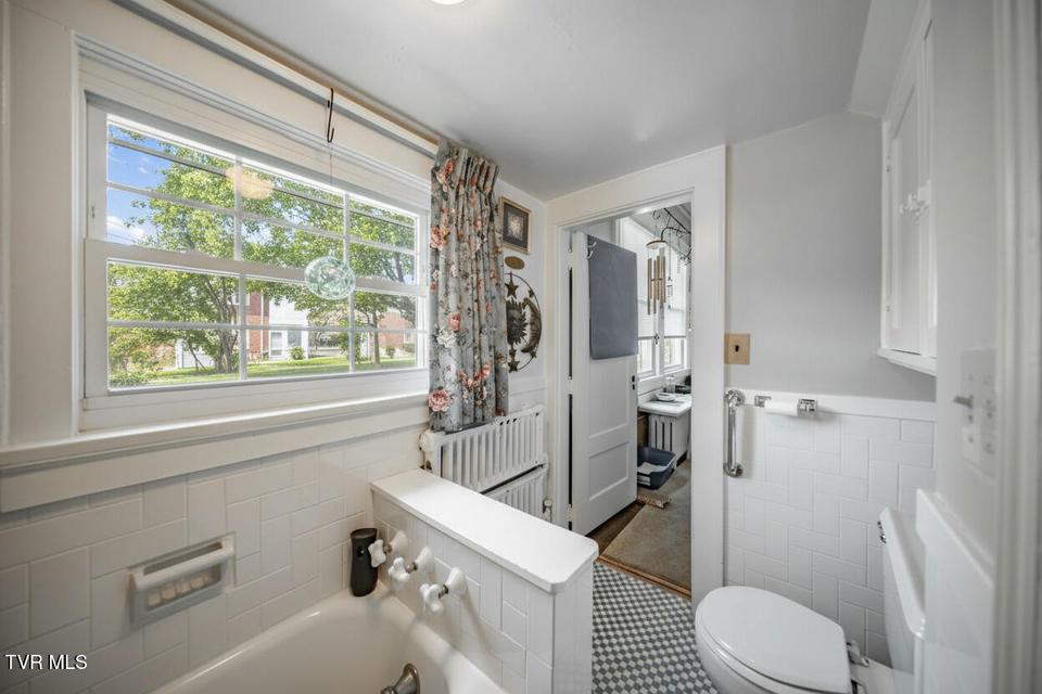 Photo #17: 294 Clifton Heights Road