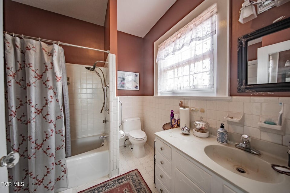 Photo #25: 294 Clifton Heights Road