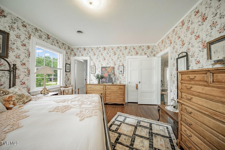 Photo #28: 294 Clifton Heights Road