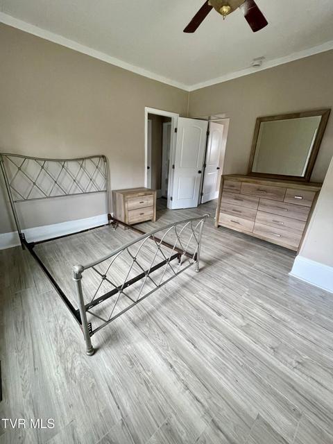 Photo #12: 822 Mapleoak Lane