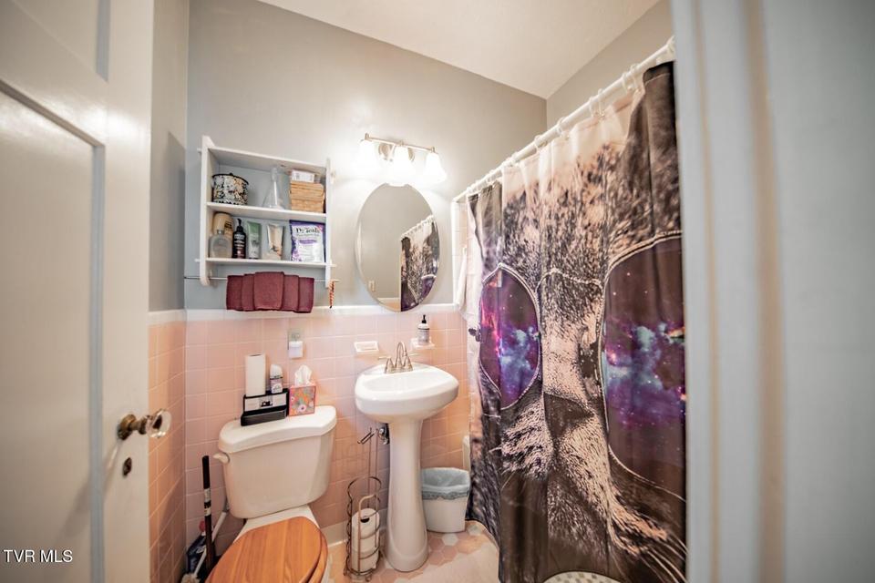 Photo #32: 294 Clifton Heights Road