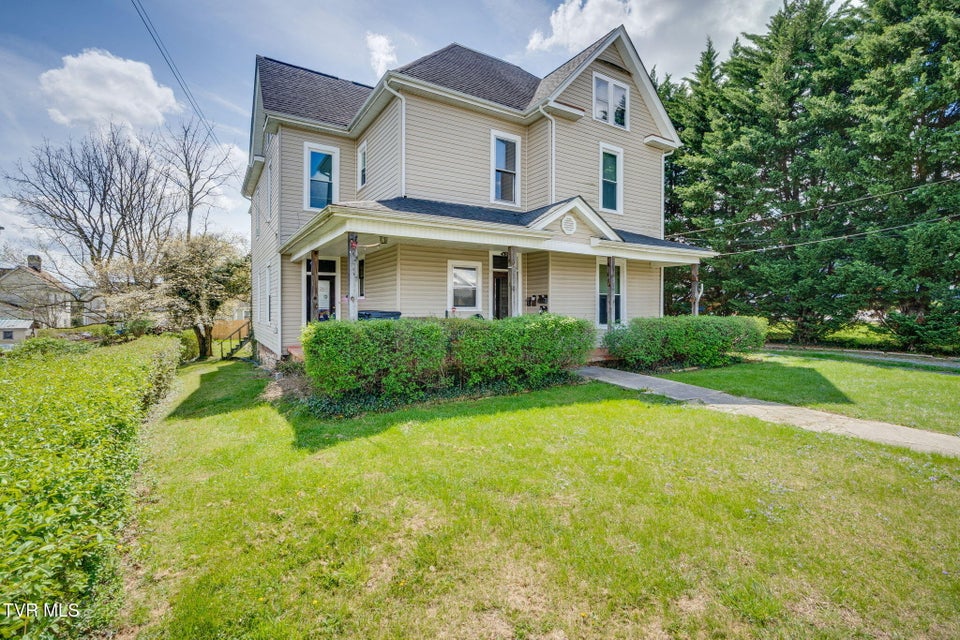 Photo #2: 620 Cherry Street