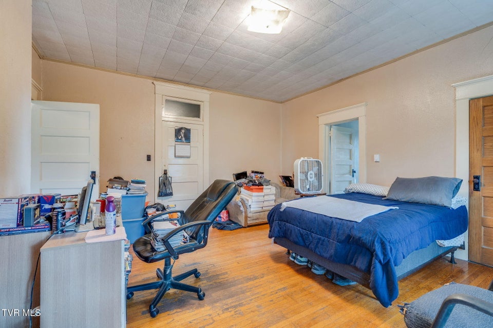 Photo #25: 620 Cherry Street