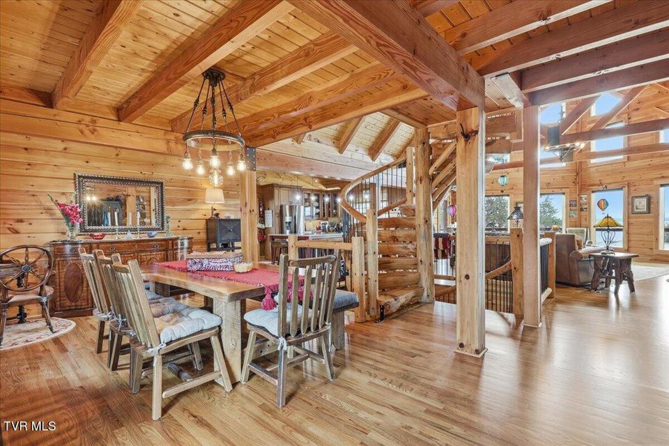 Photo #29: 430 Filet Lane