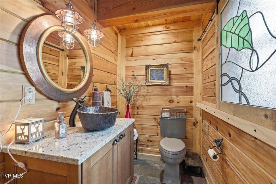 Photo #31: 430 Filet Lane