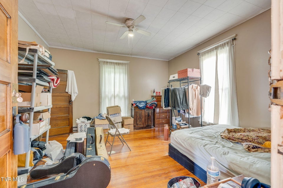 Photo #32: 620 Cherry Street