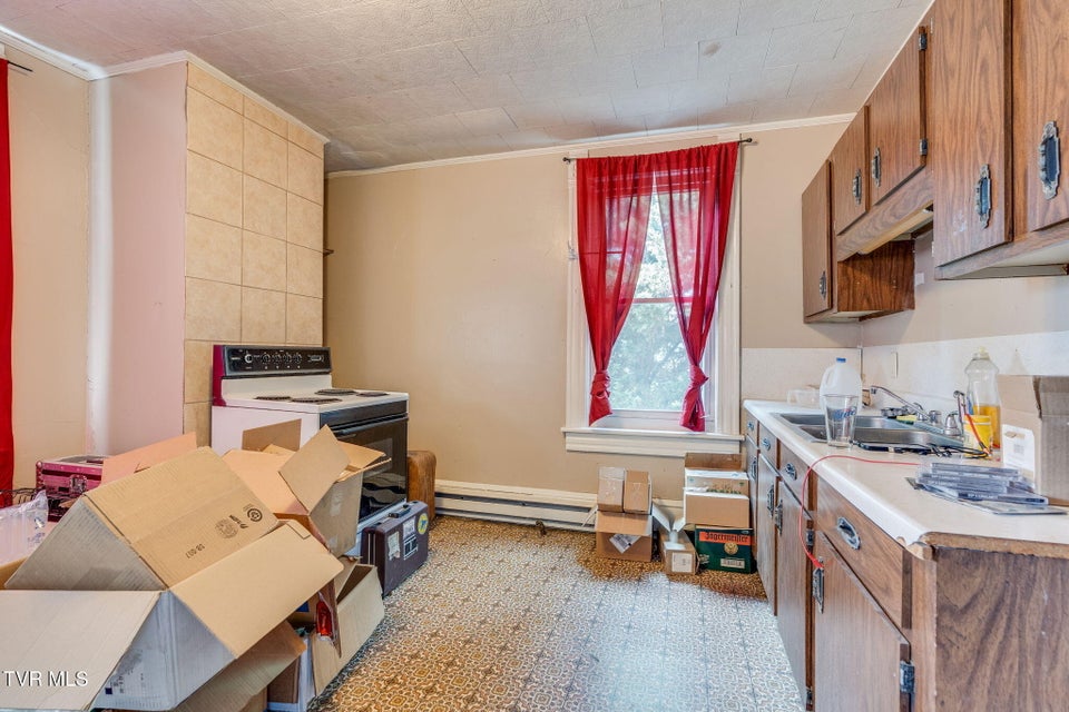 Photo #41: 620 Cherry Street