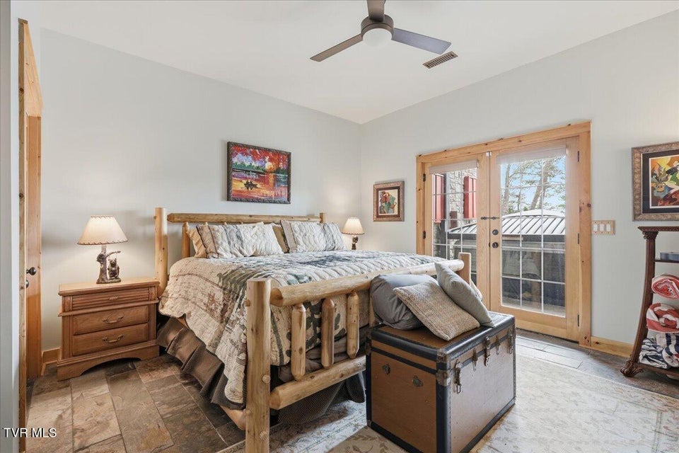 Photo #49: 430 Filet Lane