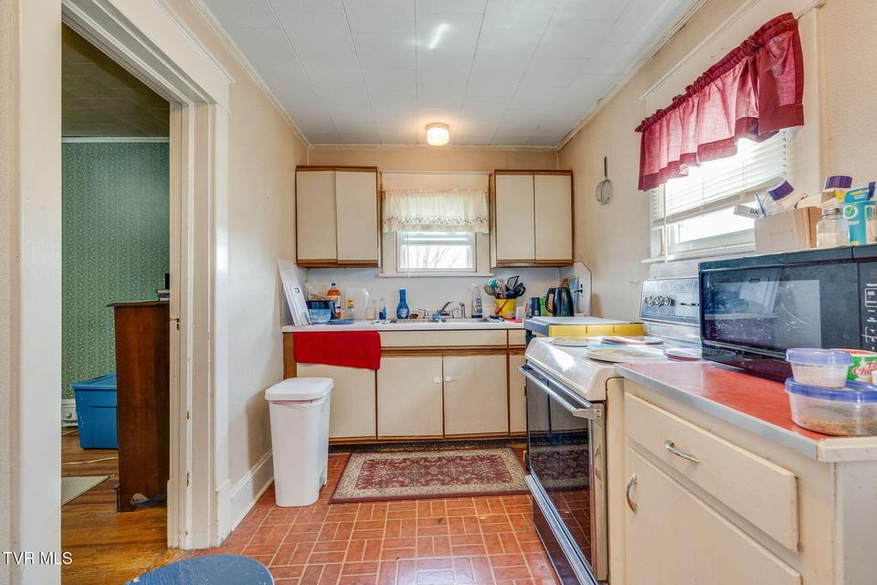 Photo #50: 620 Cherry Street