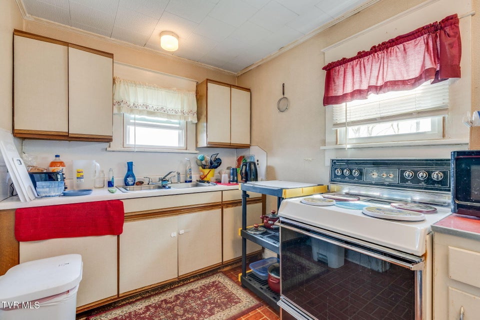 Photo #51: 620 Cherry Street