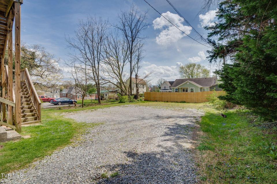 Photo #56: 620 Cherry Street