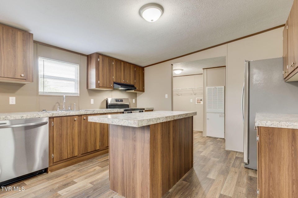 Photo #9: 436 Wilder Street