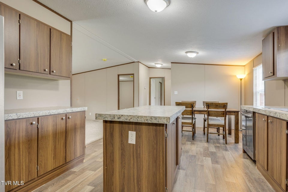 Photo #11: 436 Wilder Street