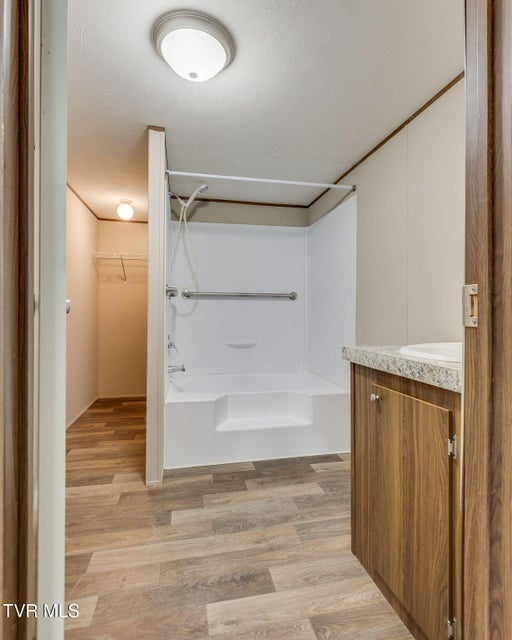 Photo #15: 436 Wilder Street