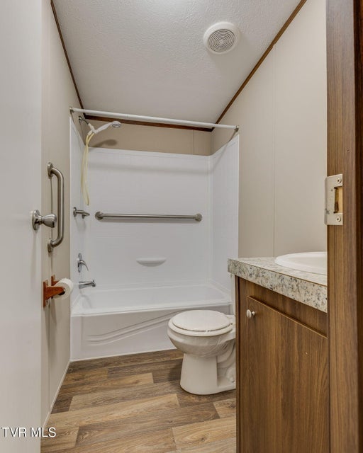 Photo #19: 436 Wilder Street