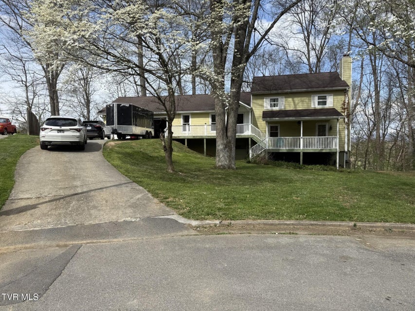 Photo #3: 5 Overlook Court