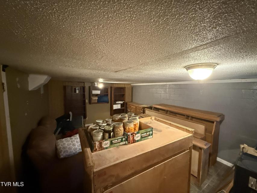 Photo #37: 5 Overlook Court