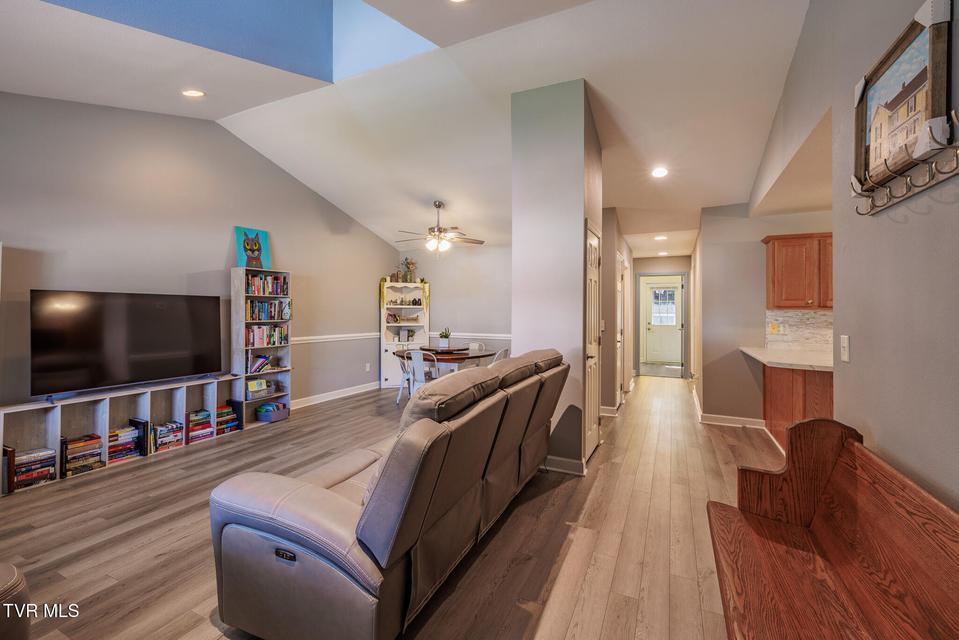 Photo #3: 58 Sagewood Court