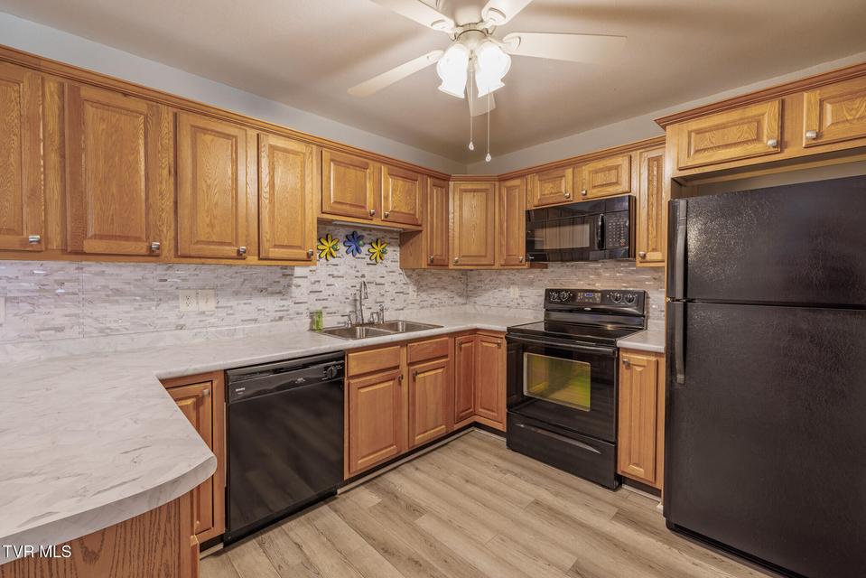 Photo #7: 58 Sagewood Court