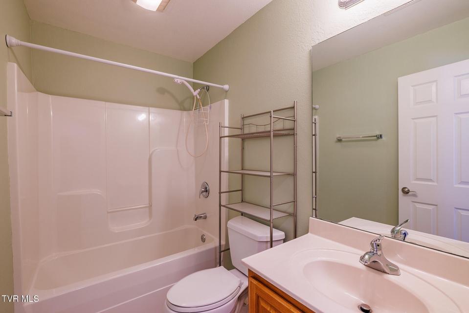 Photo #9: 58 Sagewood Court