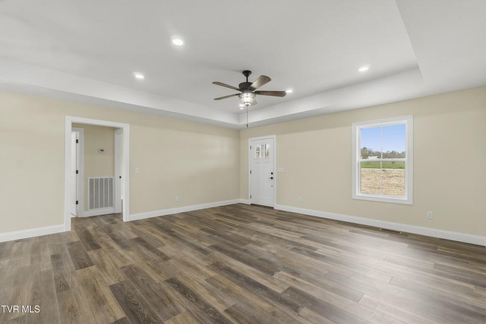 Photo #16: 410 Gibson Loop