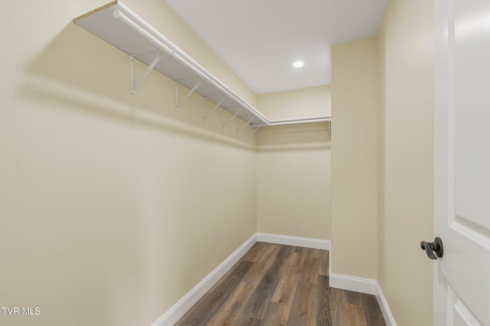 Photo #27: 410 Gibson Loop