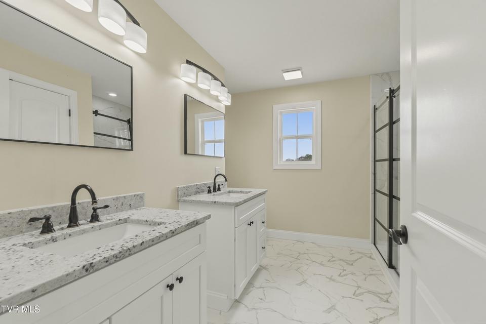 Photo #28: 410 Gibson Loop