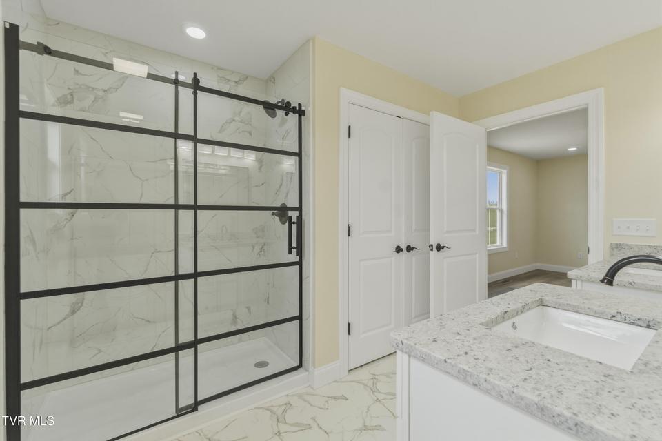 Photo #29: 410 Gibson Loop