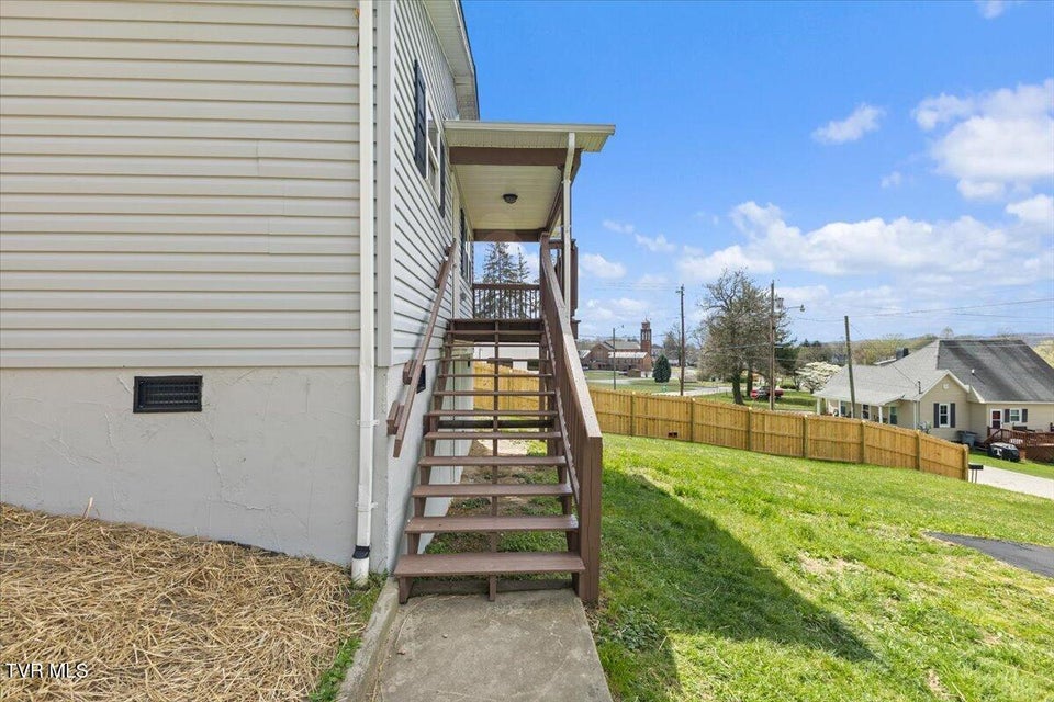 Photo #7: 108 Lily Street