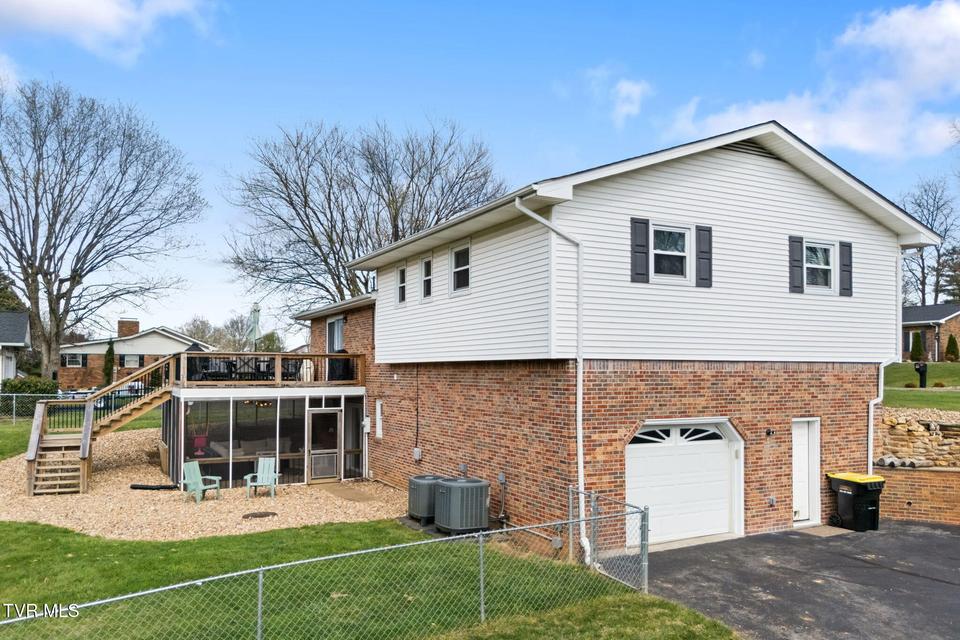 Photo #6: 19763 Mccray Drive