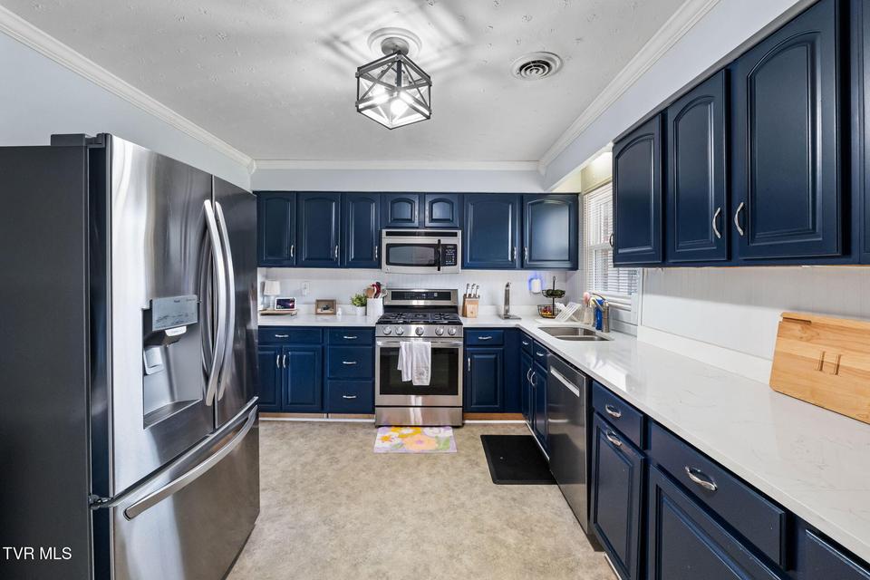 Photo #16: 19763 Mccray Drive