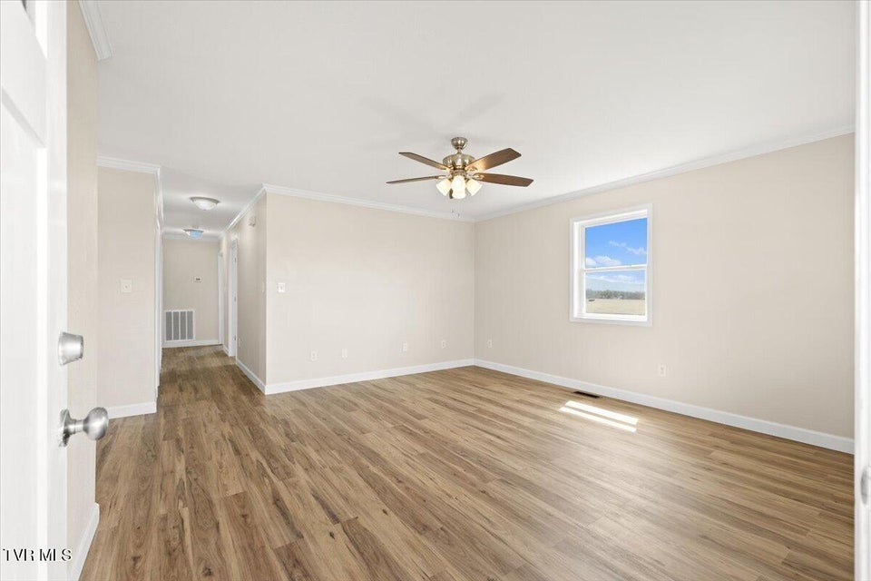 Photo #23: 108 Lily Street