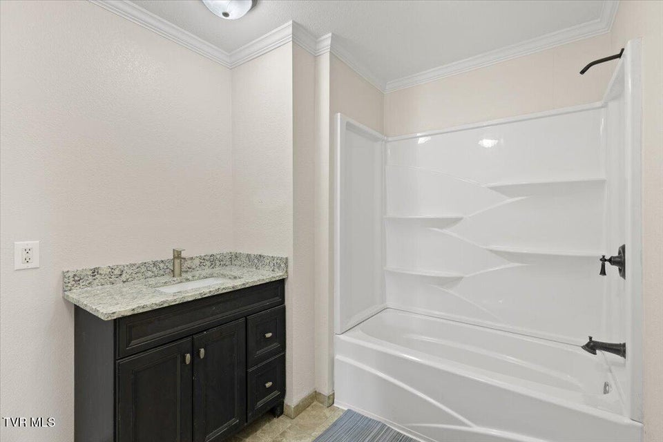 Photo #38: 108 Lily Street