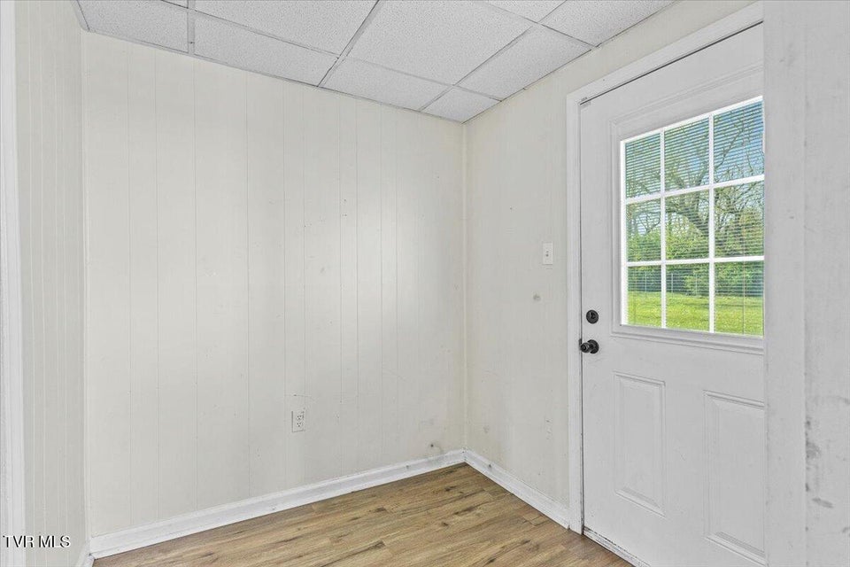 Photo #20: 568 Old Airport Road