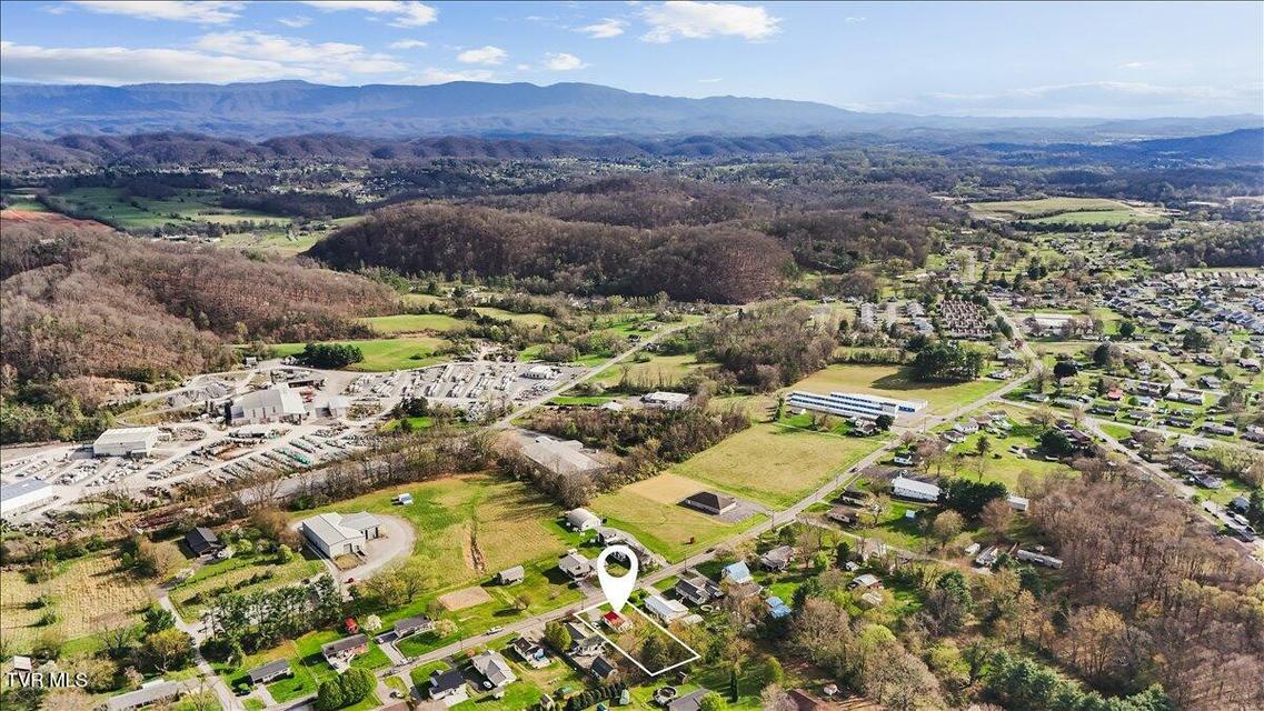 Photo #31: 568 Old Airport Road