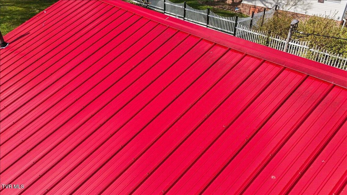 Photo #5: 568 Old Airport Road