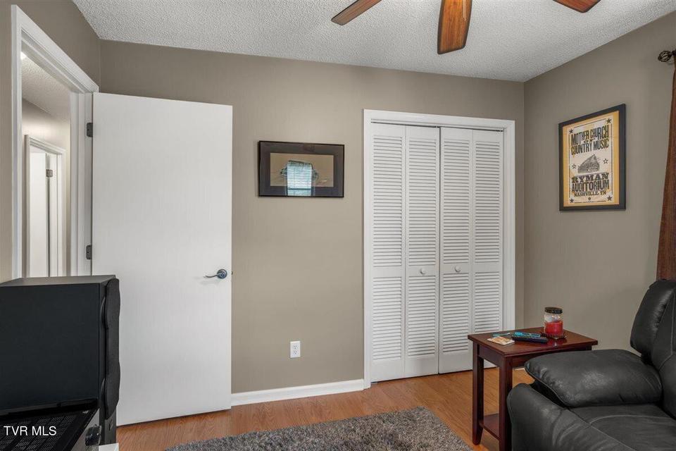 Photo #37: 109 Valmar Road