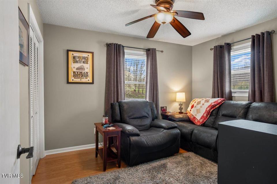 Photo #40: 109 Valmar Road