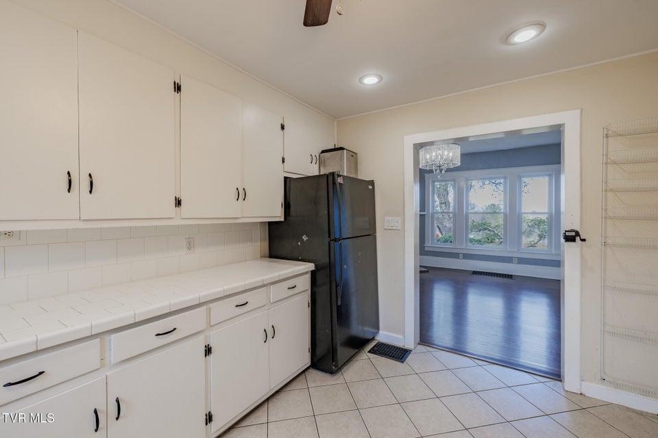 Photo #10: 1503 Virginia Street