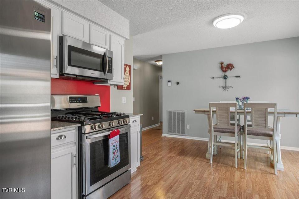 Photo #12: 109 Valmar Road