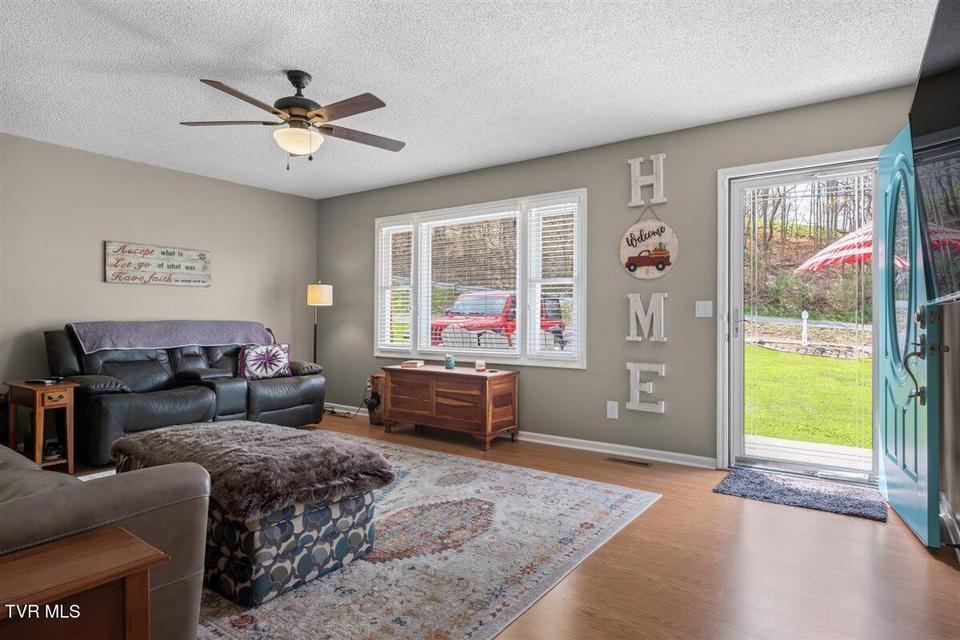 Photo #5: 109 Valmar Road