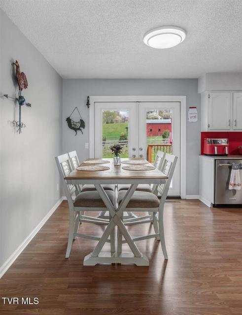 Photo #16: 109 Valmar Road