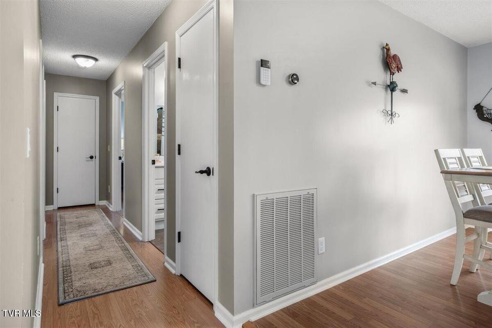 Photo #30: 109 Valmar Road